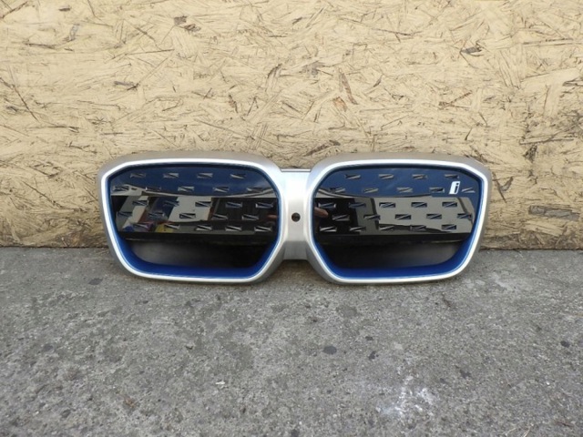 Решетка 9881798 BMW