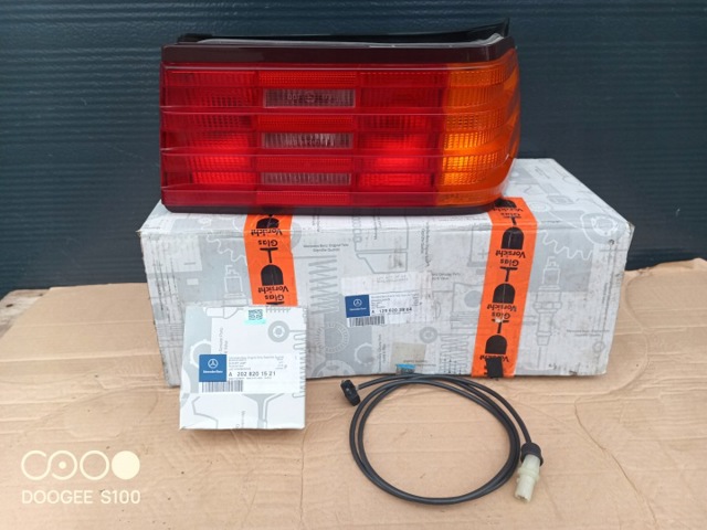Фонари задние A1298203864 MERCEDES