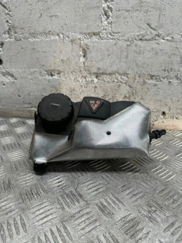 A1772000885 Mercedes