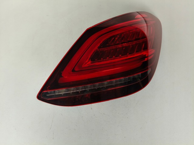 Задняя правая фара A2059064603 MERCEDES