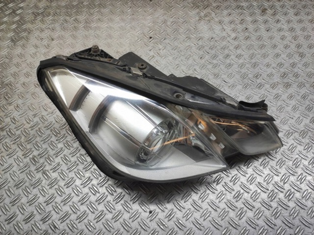 Стекло фары правой A2078207661 MERCEDES
