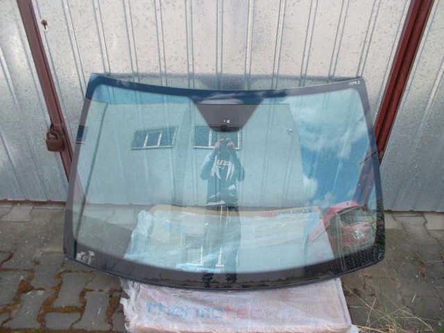 Ветровое стекло A2096700801 MERCEDES