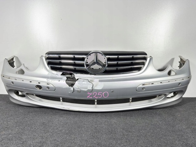 Передний бампер Mercedes CLK