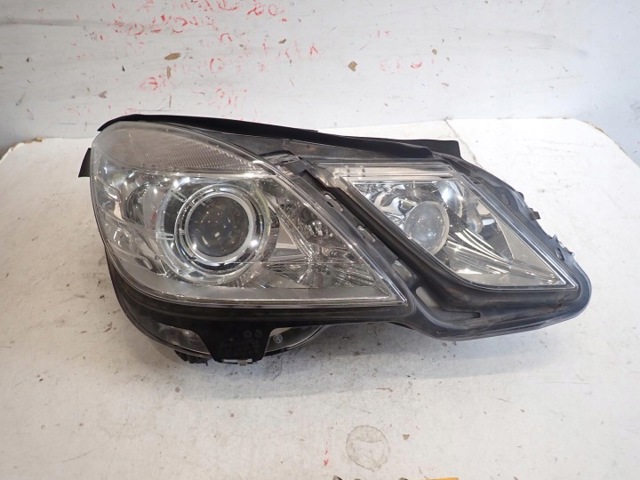 Правая блок фара A2128204161 MERCEDES