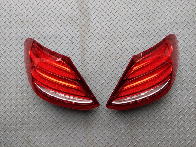 Фонари задние A2139068000 MERCEDES