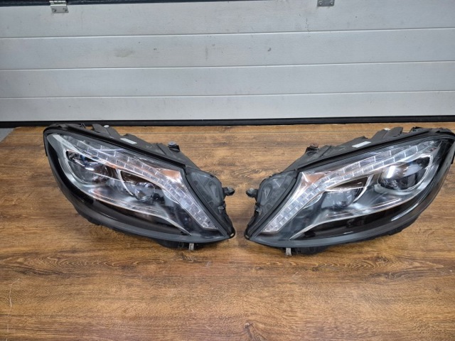 Блок фара левая A2229061704 MERCEDES