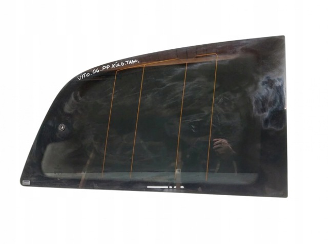 Стукло багажника, правое A6396721113 MERCEDES