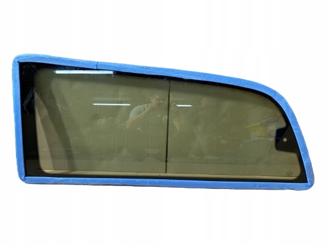 Стекло багажного отсека, левое A6396721413 MERCEDES