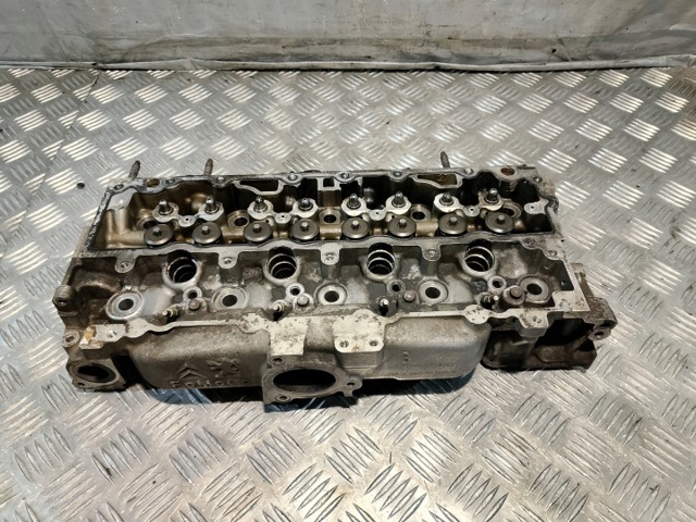 Головка блока в сборе c распредвалами Ford Focus 3