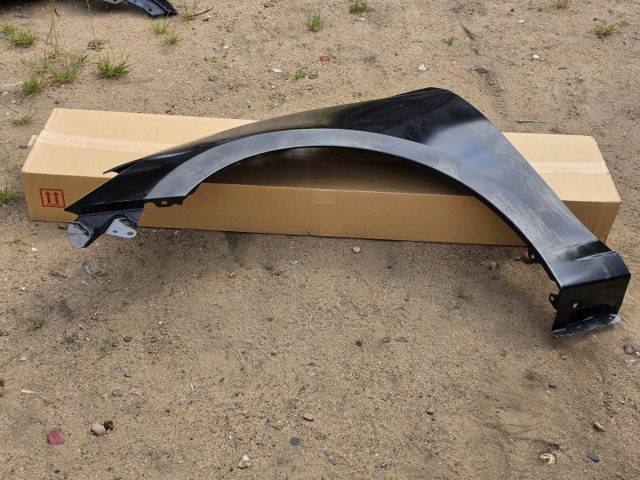 Крыло левое B45A52211B MAZDA