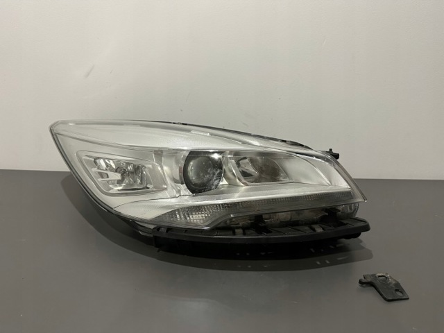 Фара правая CV4413005AG FORD