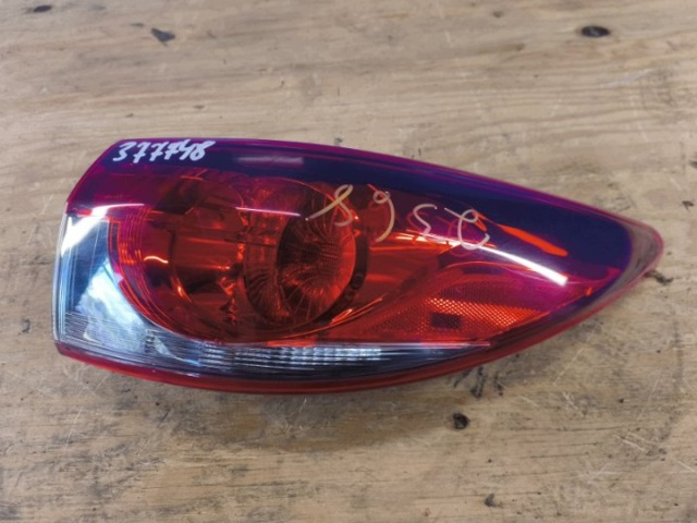Фонарь задний правый, внешний GMN351150B MAZDA