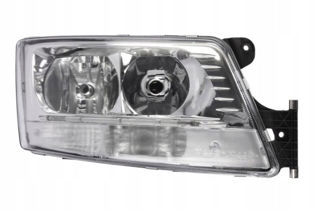 Вставка фары правой HLMA013R TRUCKLIGHT