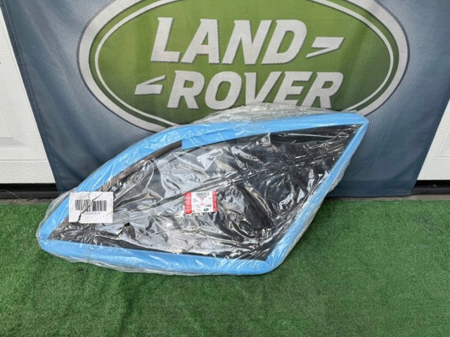 Стекло багажного отсека, правое LR125998 LAND ROVER