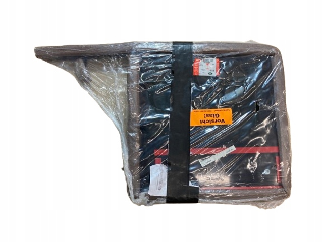 Задняя форточка левая LR146291 LAND ROVER
