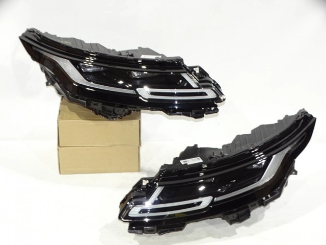 Вставка фары правой LR154883 LAND ROVER