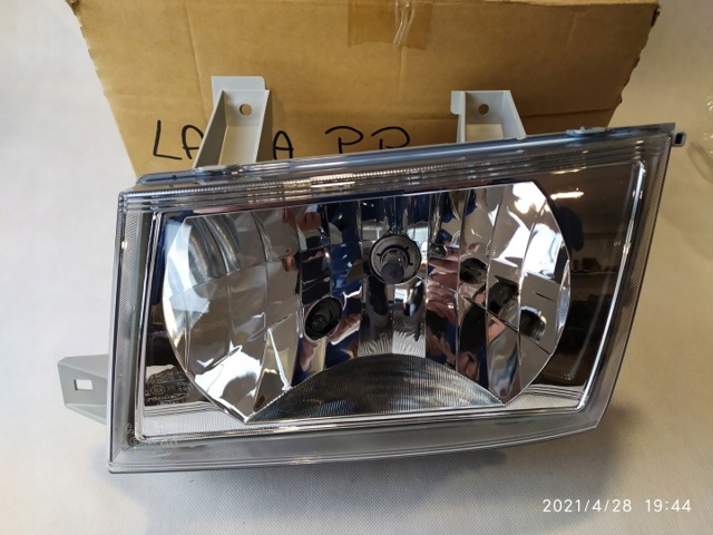 Основная фара в сборе левая MK581216 MITSUBISHI