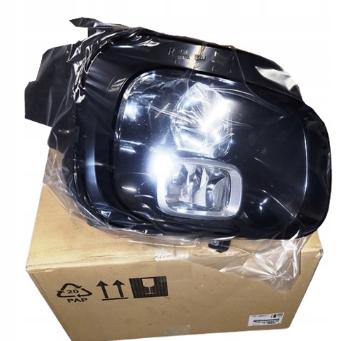Правая блок фара YQ00052780 PEUGEOT