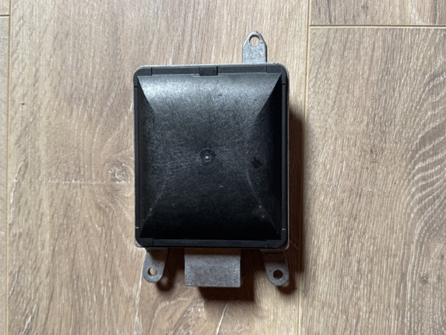 4L0910566C Радар смены полосы движения купить Киев