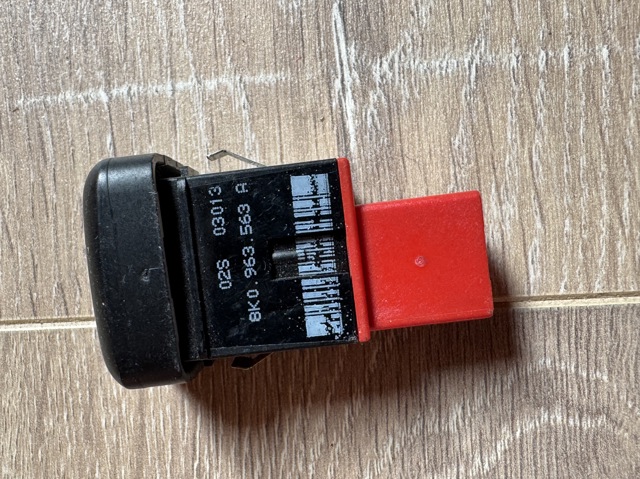 VAG 8K0963563A в наличии Винница