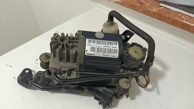 Компрессор пневмоподвески 2113200304 MERCEDES