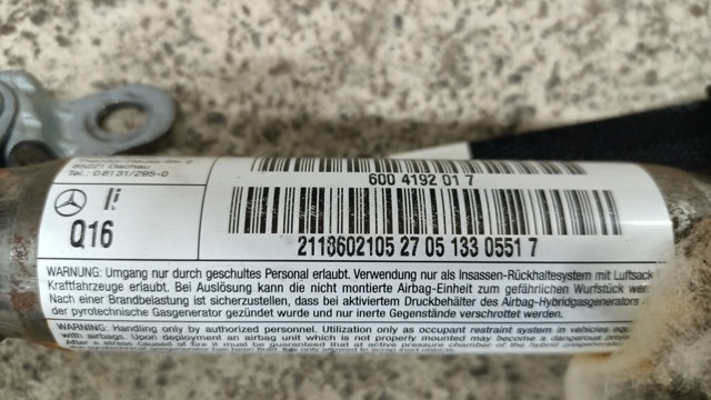 MERCEDES 2118602105 Шторка боковая, левая в наличии Винница