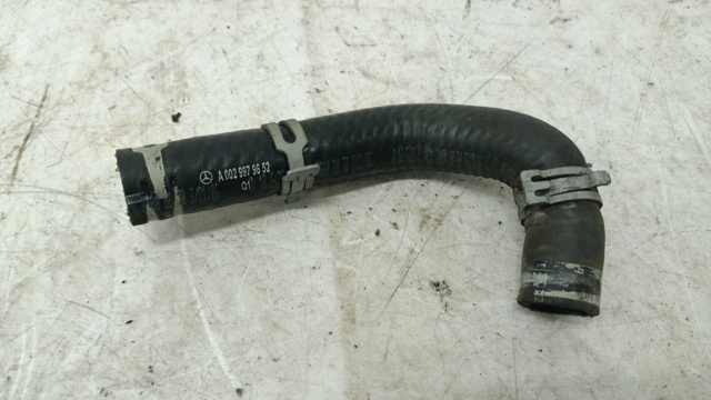 Шланг ГУР, низкого давления, от бачка к насосу A0029979652 MERCEDES