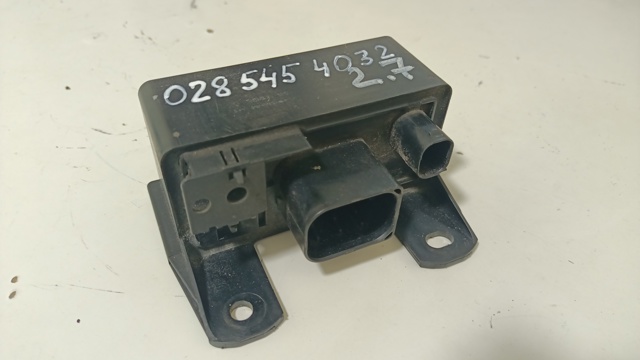 Реле управления A0285454032 MERCEDES