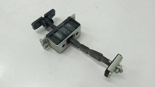 A2117200116 MERCEDES Ограничитель двери купить в Киев