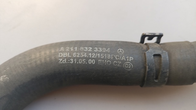 MERCEDES 2118323394 Патрубок системы охлаждения в наличии Павлоград