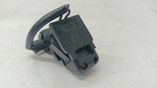 A2118600147 MERCEDES Форсунка омывателя лобового стекла купить в Украина