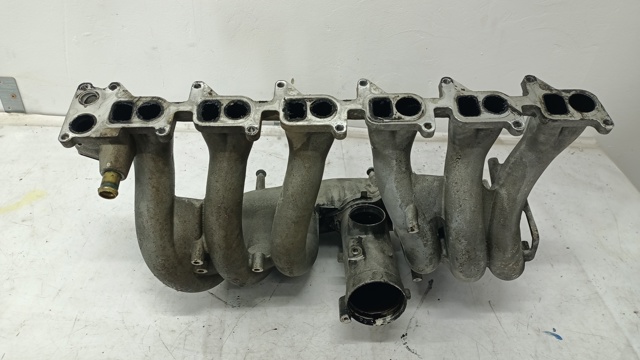 MERCEDES A6130900737 Коллектор впускной в наличии Ужгород