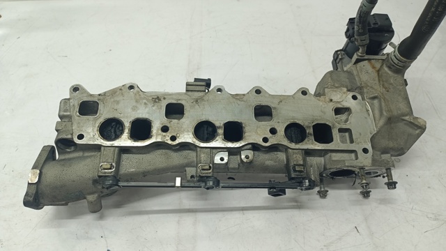 MERCEDES A6420902737 Коллектор впускной левый в наличии Тернополь