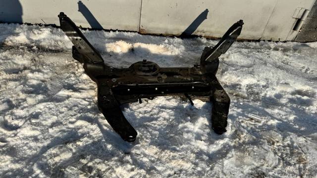 31108836336 BMW Балка передней подвески (подрамник) купить в Ужгород