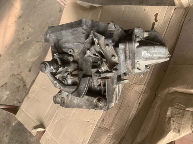 Ручная коробка передач 55192042 GM