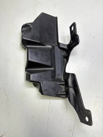 Защита двигателя, правая LR041944 LAND ROVER