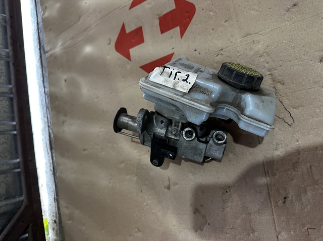 Бачок тормозной жидкости Volkswagen Passat B8