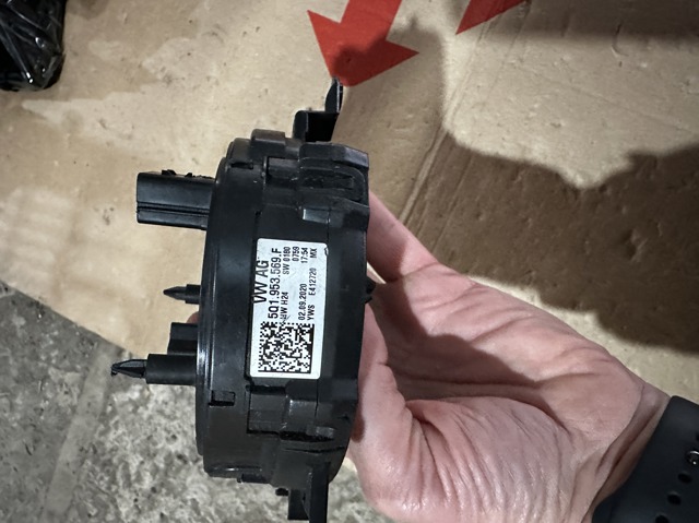 VAG 5Q1953569F в наличии Киев
