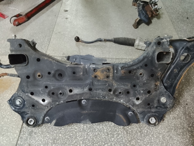 HYUNDAI 62405J9050 Подрамник передний в наличии Запорожье