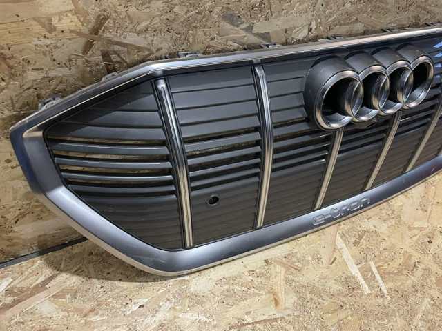 VAG 4KE8536513DA Решетка радиатора в наличии Ирпень