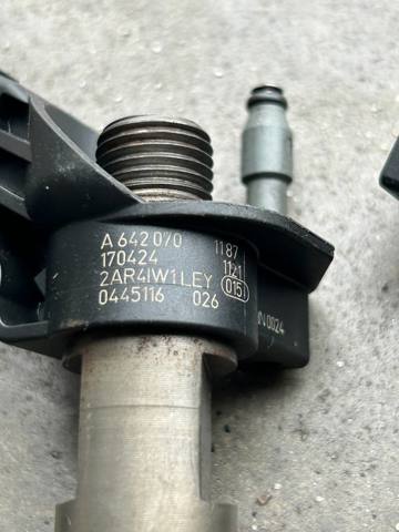 Клапанная форсунка A6420701187 MERCEDES