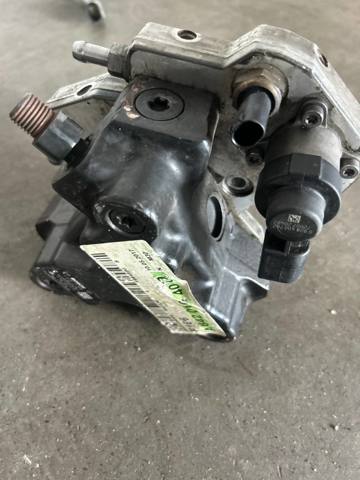 Насос топливный высокого давления A6420701201 MERCEDES