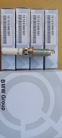 Свечи зажигания 12120040551 BMW