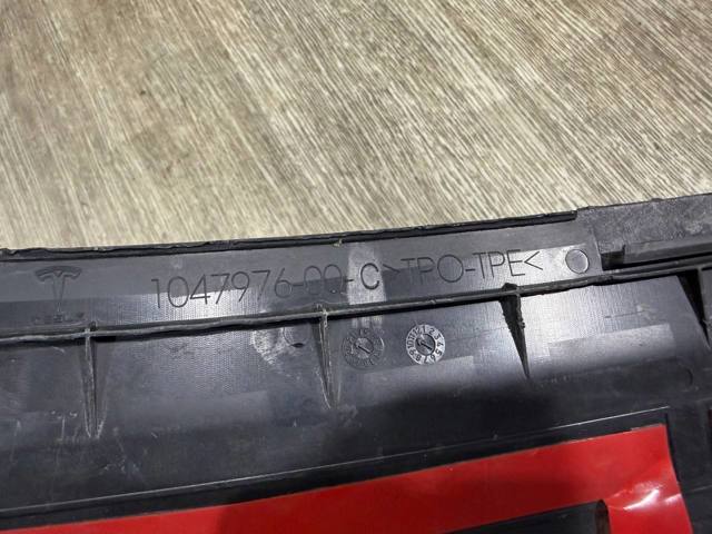 Tesla Model 104797600C в наличии Полтава