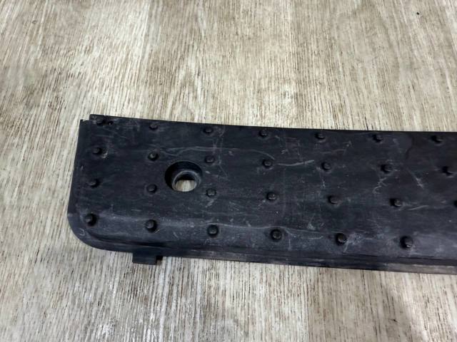 2E0807396 Накладка бампера переднего купить Запорожье