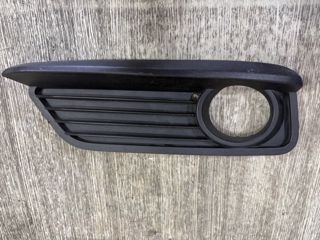 51117371665 BMW Решетка бампера переднего левая купить в Киев