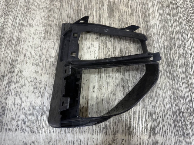 51118074270 BMW Молдинг решетки бампера переднего правый купить в Запорожье