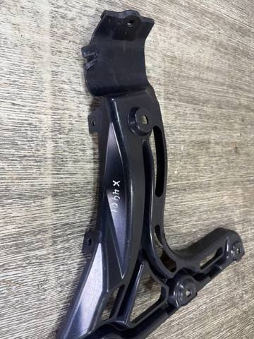 51127178185 BMW Кронштейн бампера заднего внешний левый купить в Николаев