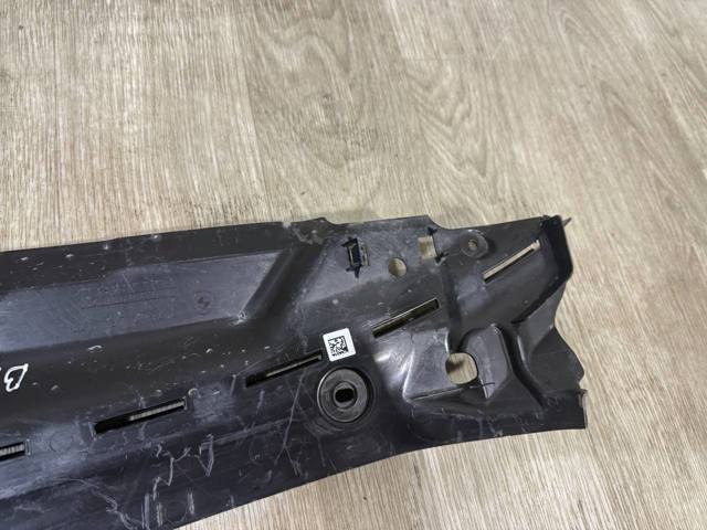 51767461970 BMW Накладка передней панели (суппорта радиатора) верхняя купить в Запорожье