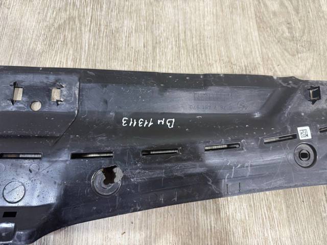 51767461970 BMW Накладка передней панели (суппорта радиатора) верхняя купить в Кривой Рог